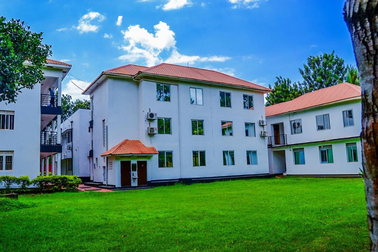 Bilkon Hotel Jinja Exterior foto