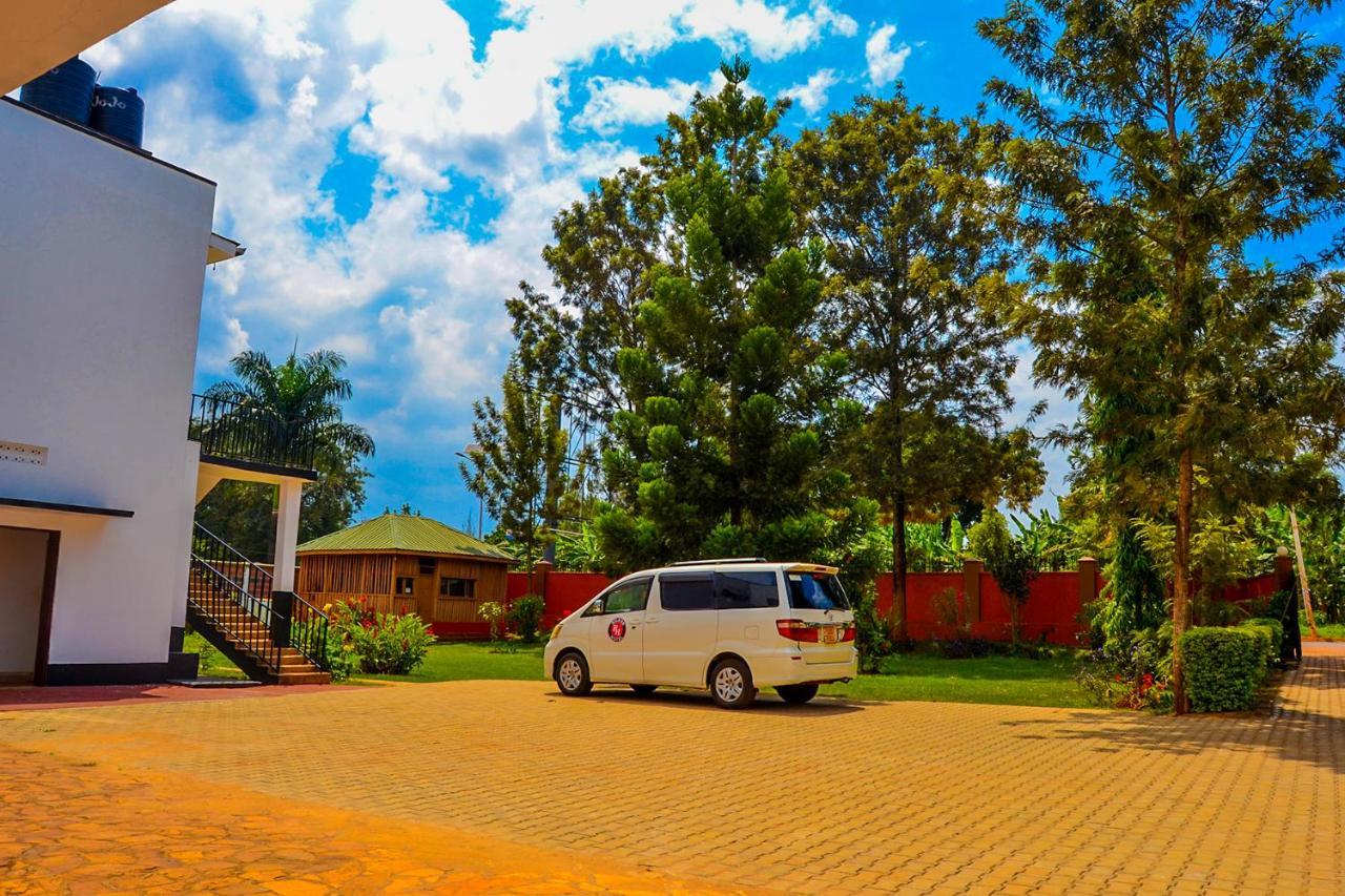 Bilkon Hotel Jinja Exterior foto